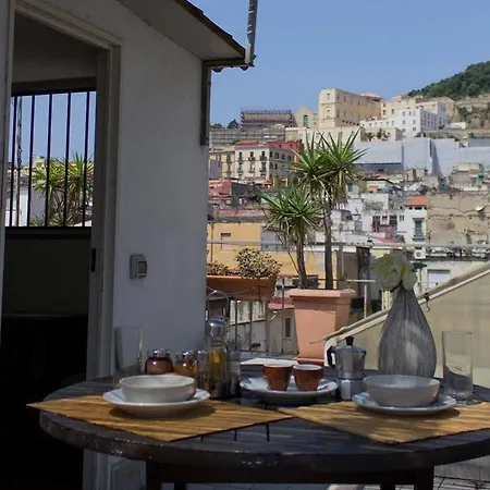 Sui Tetti Di 3* Naples