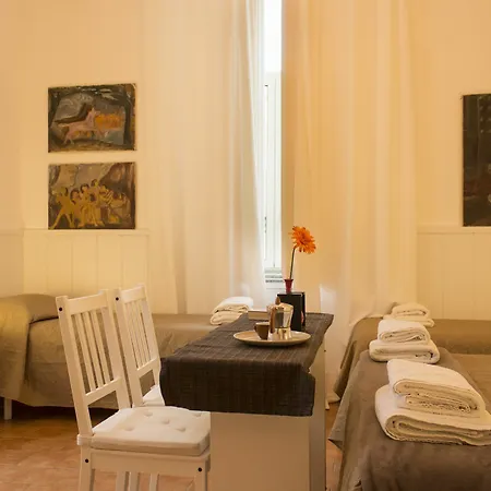 Penzion Sui Tetti Di Neapol